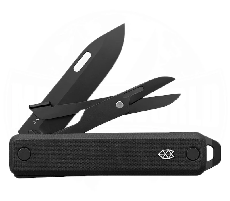 The Ellis Allblack Straight